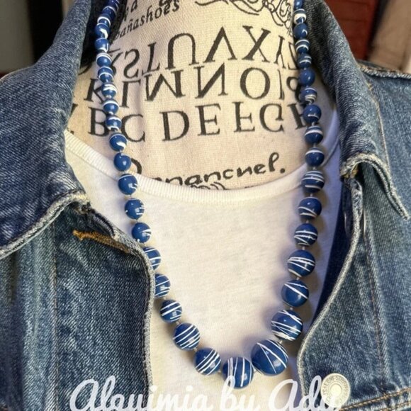 Retro blue and white beads long necklace - Picture 1 of 1